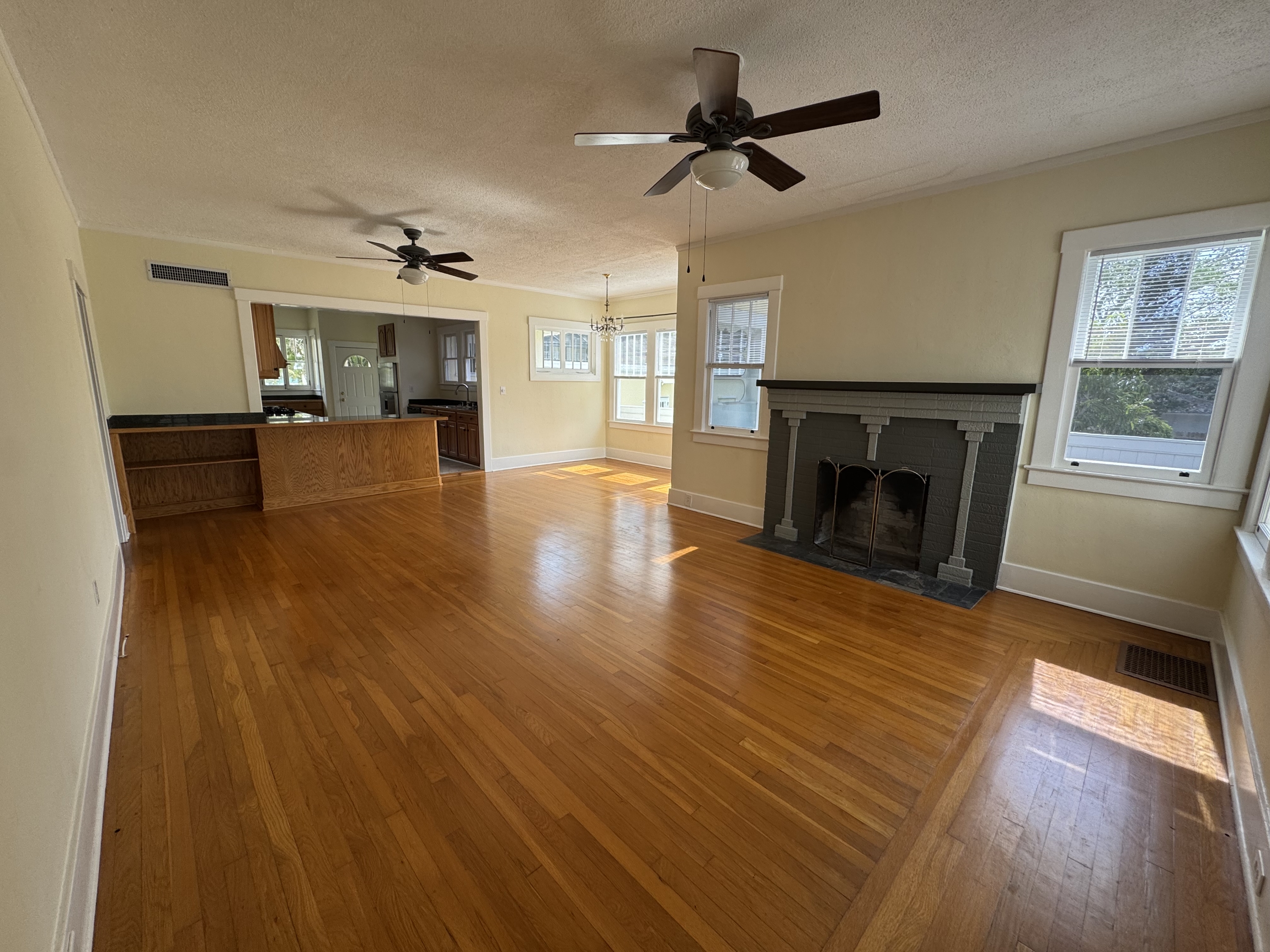 1529 Palmetto St